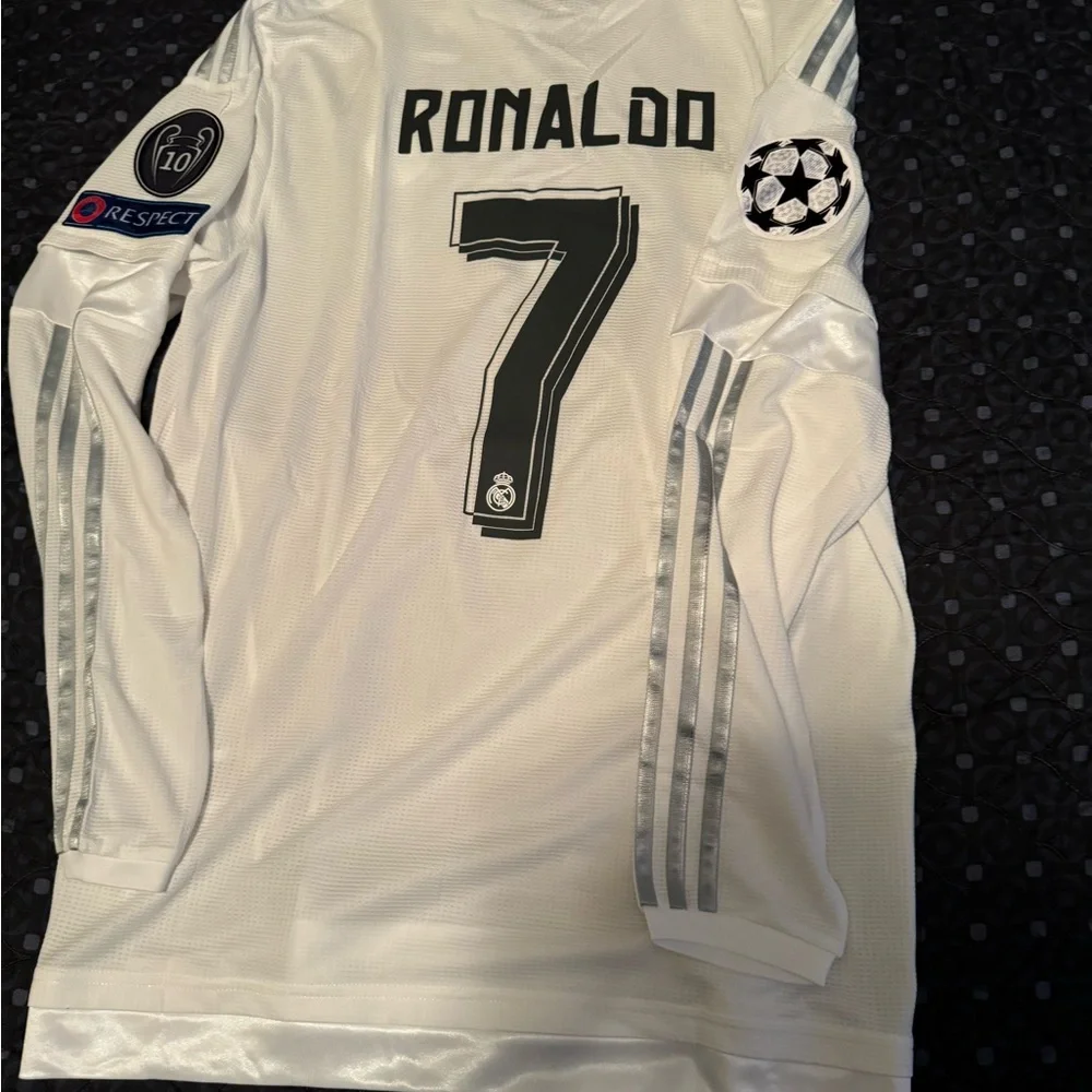 2016 Real Madrid CR7 NWT Champions League Milano Final LS Replica Jersey - Picture 6 of 9